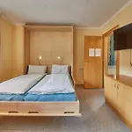דירה Appartementhaus Karin *