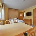 דירה Appartementhaus Karin