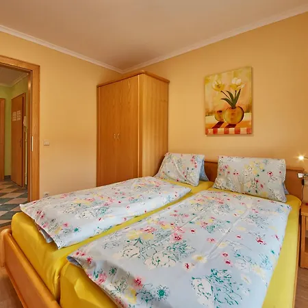 Апартаменты Appartementhaus Karin *