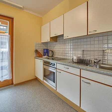 ابارتمنتهاوس كارين *