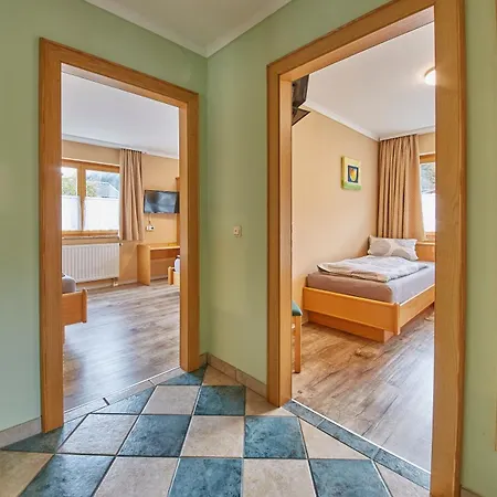 Appartementhaus Karin * Фихофен